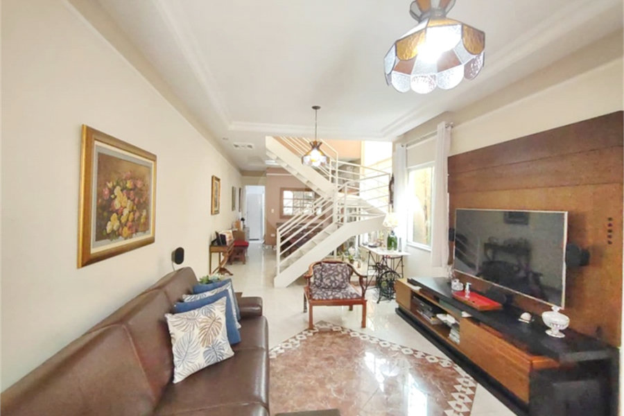 Casa à venda com 3 suítes em Parada Inglesa, São Paulo, SP