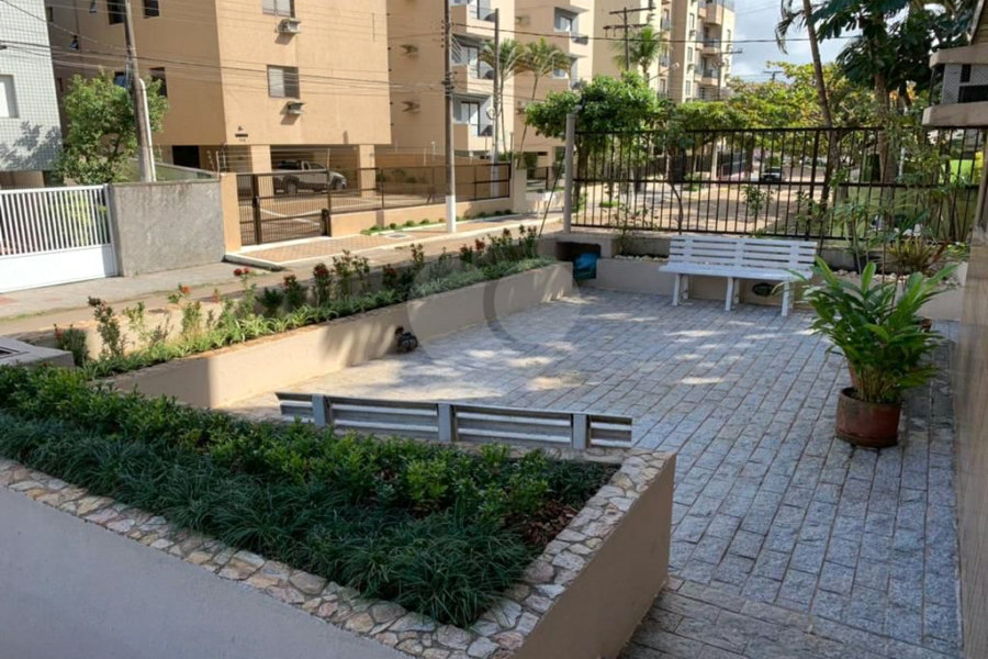 Apartamento à venda com 1 suíte em Enseada, Guarujá, SP