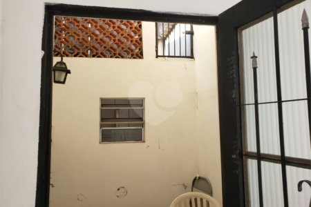 Sobrado à venda com 3 quartos, sendo 1 suíte, em Vila Guaca, São Paulo, SP