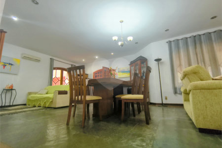 Casa à venda com 5 quartos, sendo 4 suítes, em Jardim Dom Bosco, Indaiatuba, SP