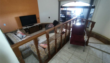 Casa à venda com 4 quartos, sendo 1 suíte,  em Jardim Silvânia (vila Xavier), Araraquara, SP