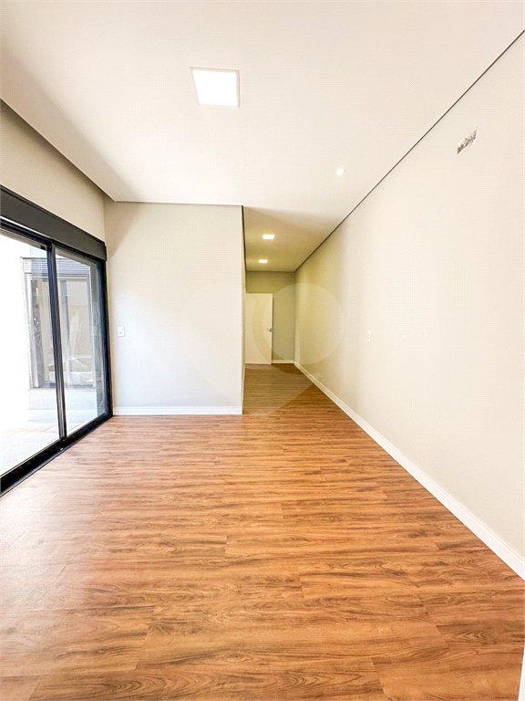 Casa à venda com 3 suítes no condomínio Residencial Mont'alcino, Valinhos - SP