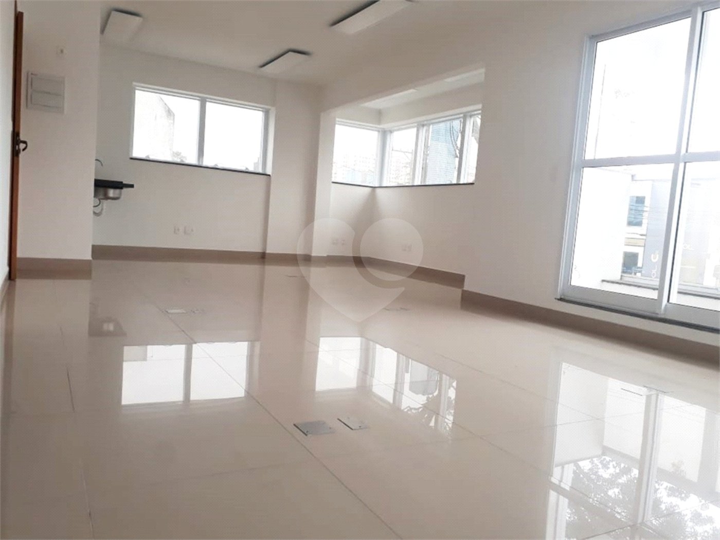 Sala para alugar em Vila Gilda, Santo André, SP