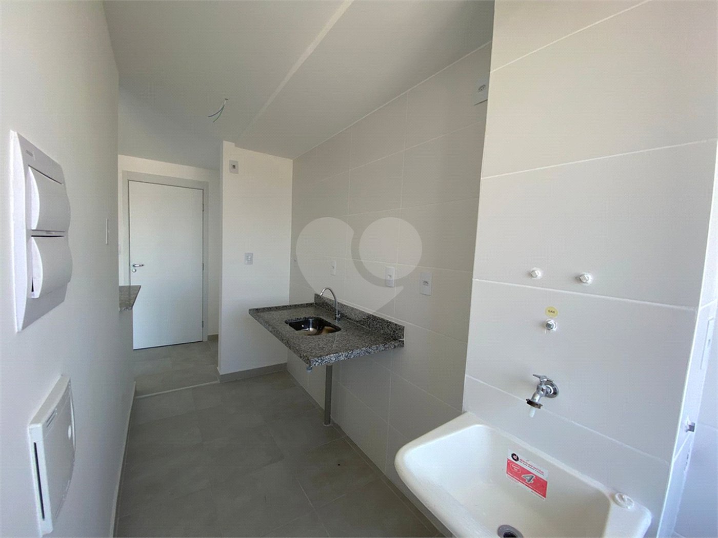 Apartamento à venda com 2 quartos, sendo 1 suíte, em Campo Grande, Rio de Janeiro, RJ