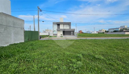 Terreno à venda em Ogiva, Cabo Frio, RJ