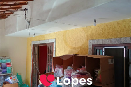 Casa à venda com 2 quartos, sendo 1 suíte, no condomínio Residencial 400, Rio de Janeiro - RJ