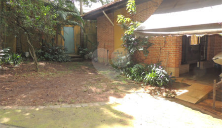 Casa à venda ou para alugar com 4 suítes em Santo Amaro, São Paulo, SP