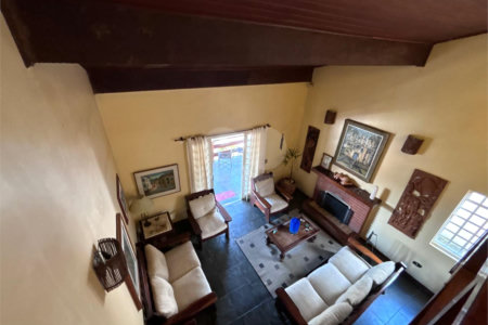 Casa à venda com 5 quartos, sendo 2 suítes,  em Jardim Maristela, Atibaia, SP