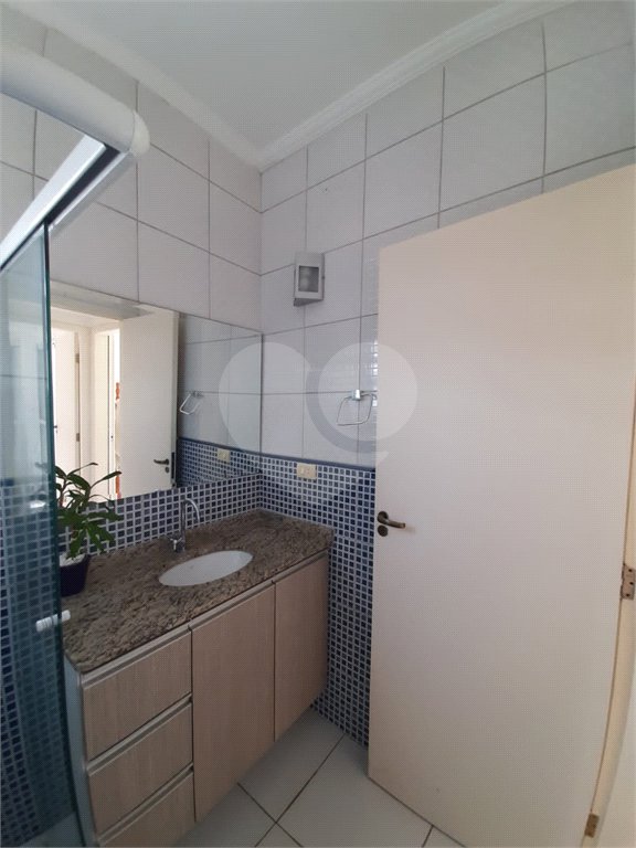 Sobrado à venda com 3 quartos, sendo 1 suíte, em Vila Suissa, Mogi das Cruzes, SP
