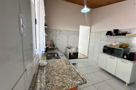 Casa à venda com 3 quartos, sendo 1 suíte, em Jardim Colonial, Atibaia, SP