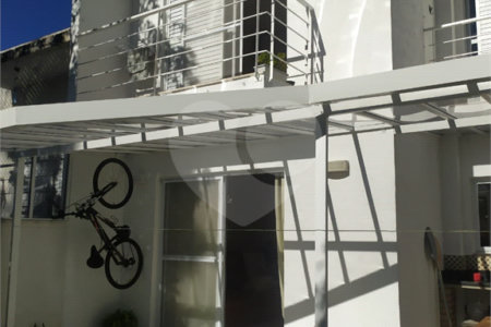 Sobrado à venda com 3 quartos, sendo 1 suíte, em Jardim do Lago, Atibaia, SP