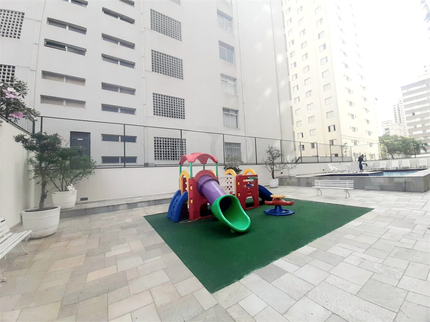 Apartamento à venda com 3 quartos em Moema, São Paulo, SP