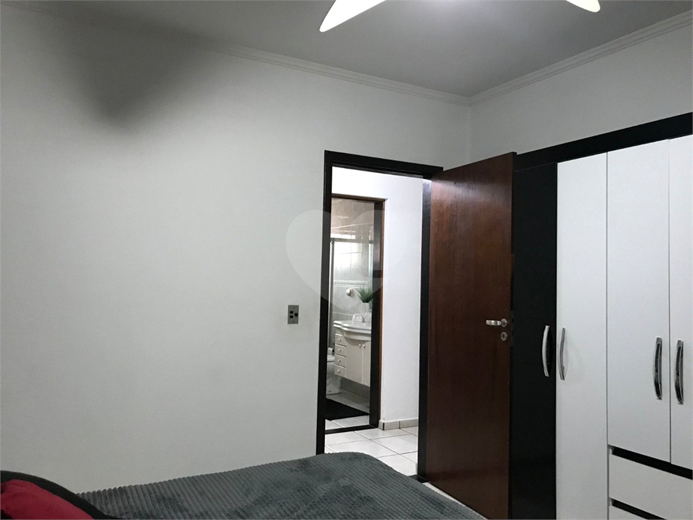 Terreno à venda com 4 quartos, sendo 1 suíte, no condomínio Zuleika Jabour, Salto - SP