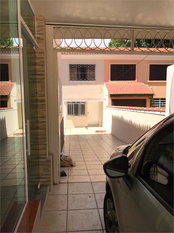 Sobrado à venda ou para alugar com 4 quartos, sendo 1 suíte, em Parada Inglesa, São Paulo, SP