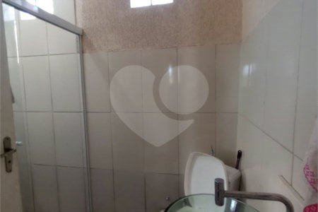 Casa à venda com 4 quartos, sendo 1 suíte, em Jardim Maricota, Itapetininga, SP