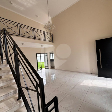 Casa à venda com 3 suítes no condomínio Residencial Maria Dulce, Indaiatuba - SP