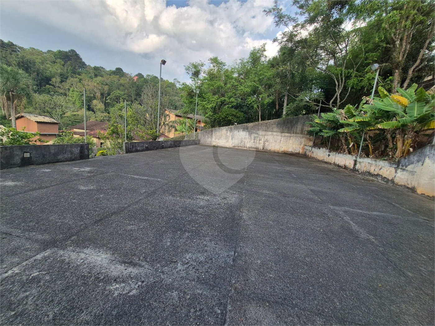 Casa à venda com 3 quartos, sendo 1 suíte, no condomínio Alpes da Cantareira, Mairiporã - SP