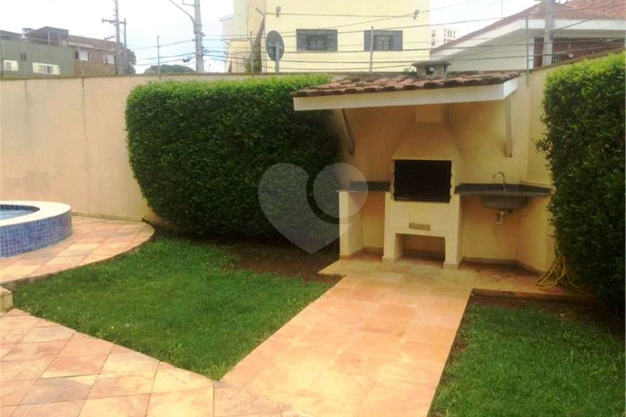 Casa à venda com 3 quartos, sendo 1 suíte, no condomínio Vila das Macieiras, São Paulo - SP
