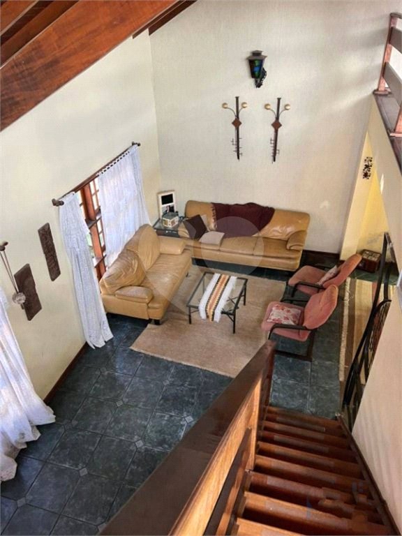 Casa à venda com 8 quartos, sendo 3 suítes, em Jardim Terceiro Centenário, Atibaia, SP