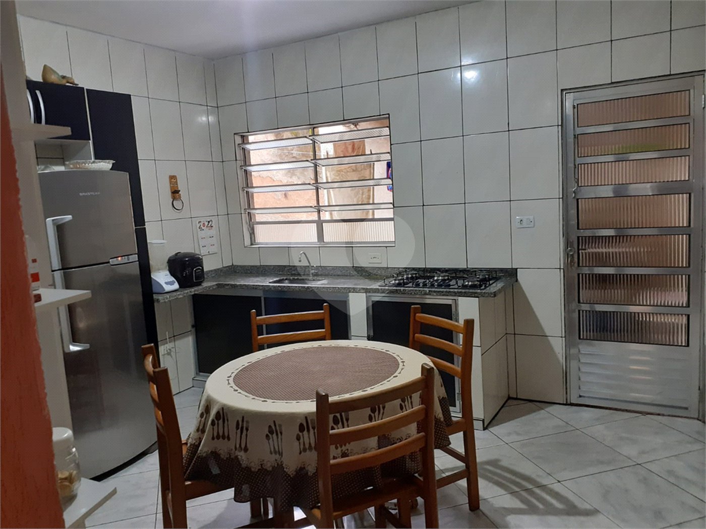 Sobrado à venda com 3 quartos em Jardim Presidente Dutra, Guarulhos, SP
