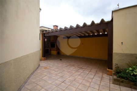 Casa à venda ou para alugar com 4 quartos, sendo 1 suíte, no Centro, São Roque, SP