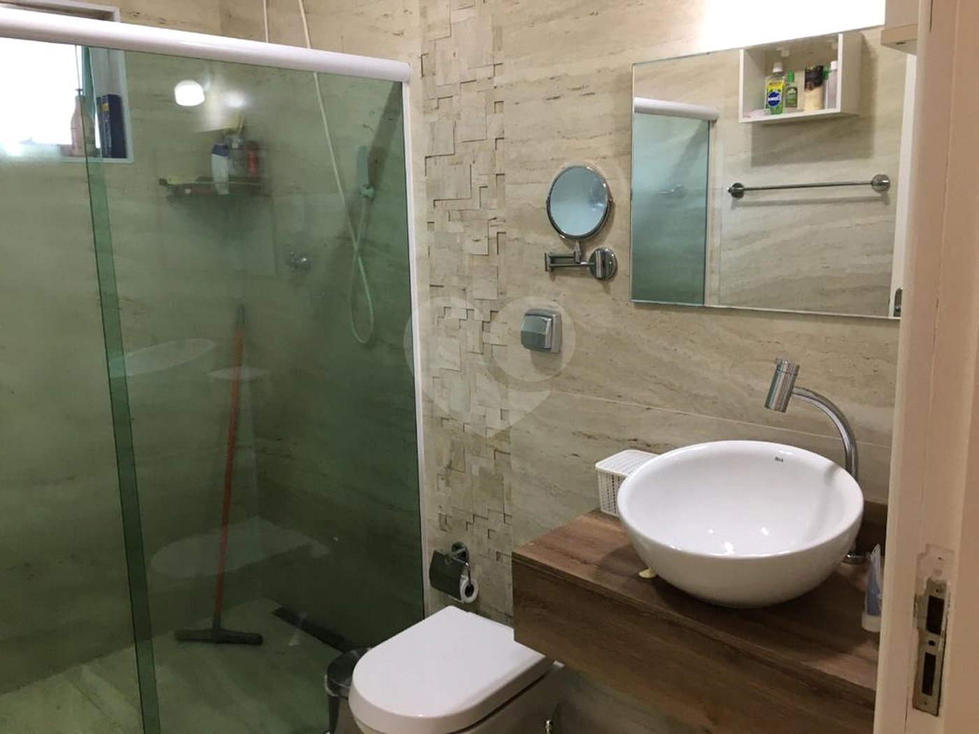 Sobrado à venda com 2 suítes em Jardim Nova Itaquá, Itaquaquecetuba, SP
