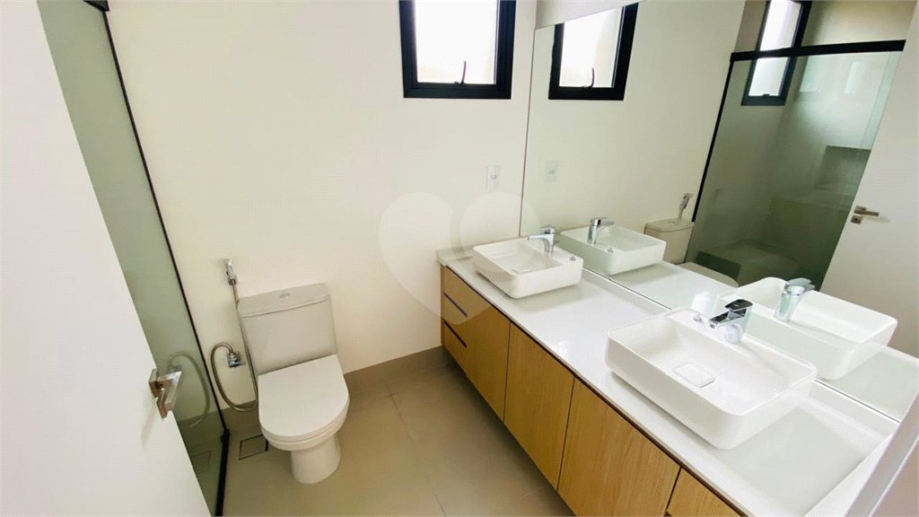 Casa à venda com 3 suítes no condomínio Vale das Aguas, Bragança Paulista - SP