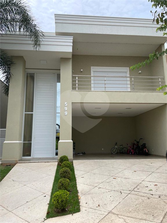 Casa à venda com 4 suítes no condomínio Basel, Campinas - SP
