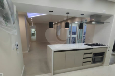 Apartamento à venda com 3 quartos, sendo 2 suítes,  em Jardim Arpoador, São Paulo, SP