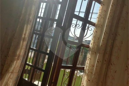 Casa à venda com 2 quartos, sendo 1 suíte, em Vila Maria de Maggi, Suzano, SP