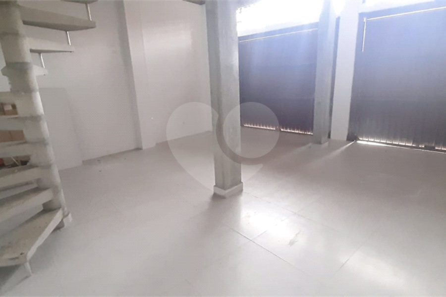Sobrado à venda com 4 quartos, sendo 2 suítes, em Tucuruvi, São Paulo, SP