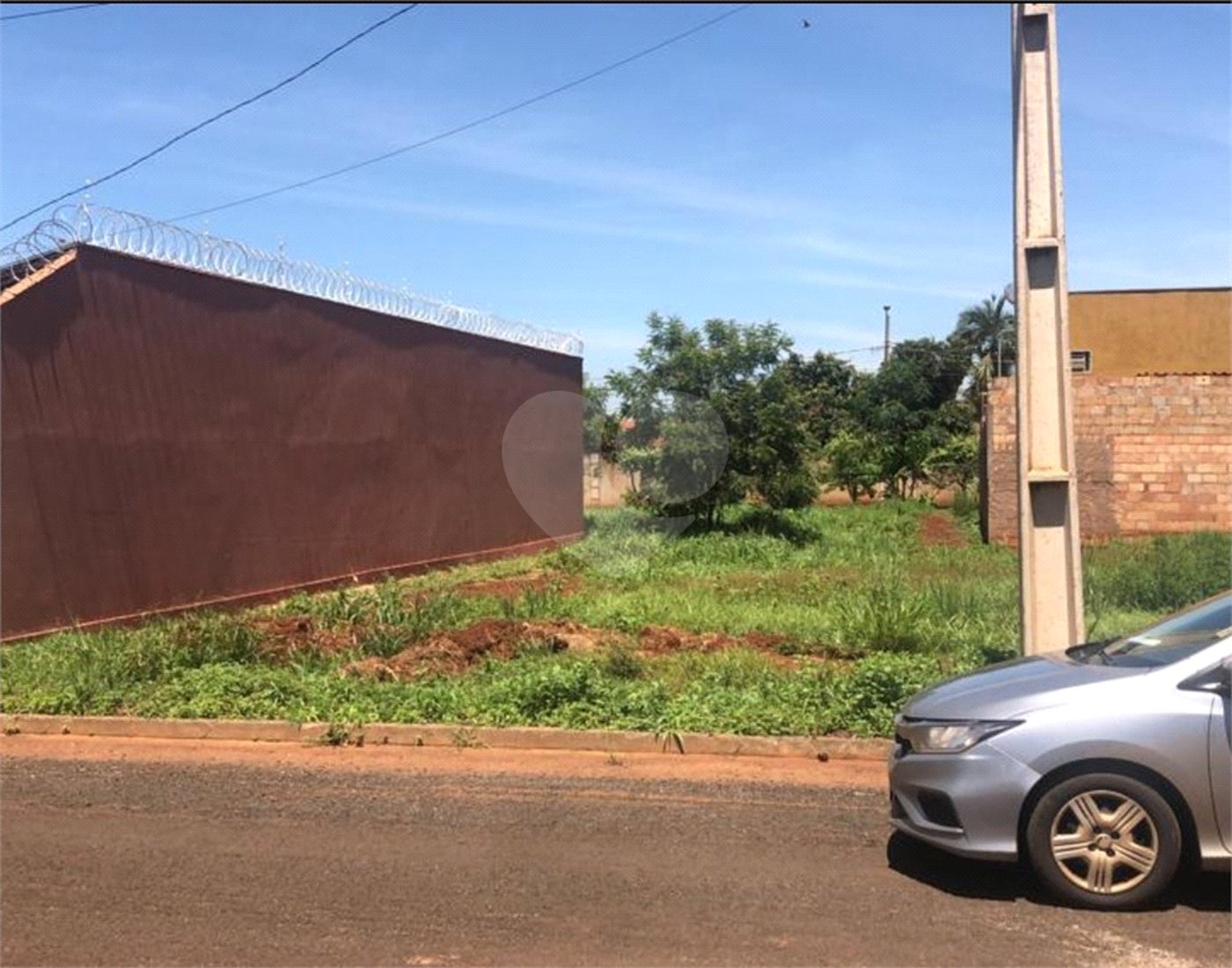 Terreno à venda no Centro, Planura, MG