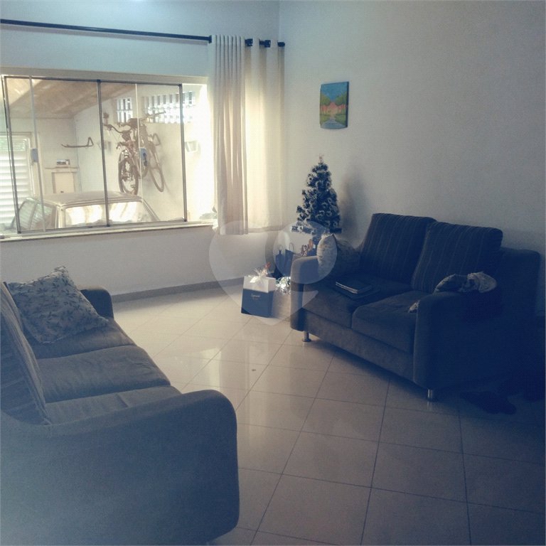 Casa à venda com 3 quartos, sendo 1 suíte, em Santana, São Paulo, SP