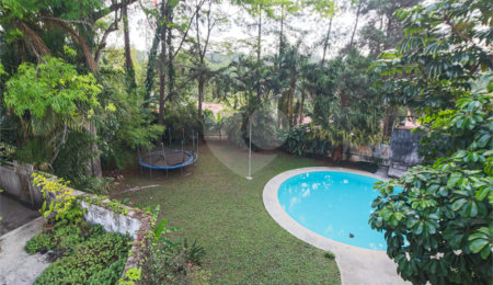 Sobrado à venda com 4 quartos, sendo 3 suítes,  em Chácara Monte Alegre, São Paulo, SP