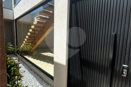 Casa à venda com 4 suítes no condomínio Villas do Golf, Itu - SP