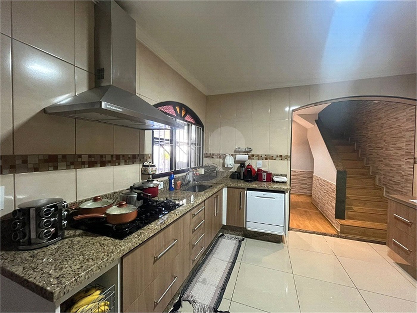 Casa com piscina disponivel para venda com 250m² - Jardim Paris / SP