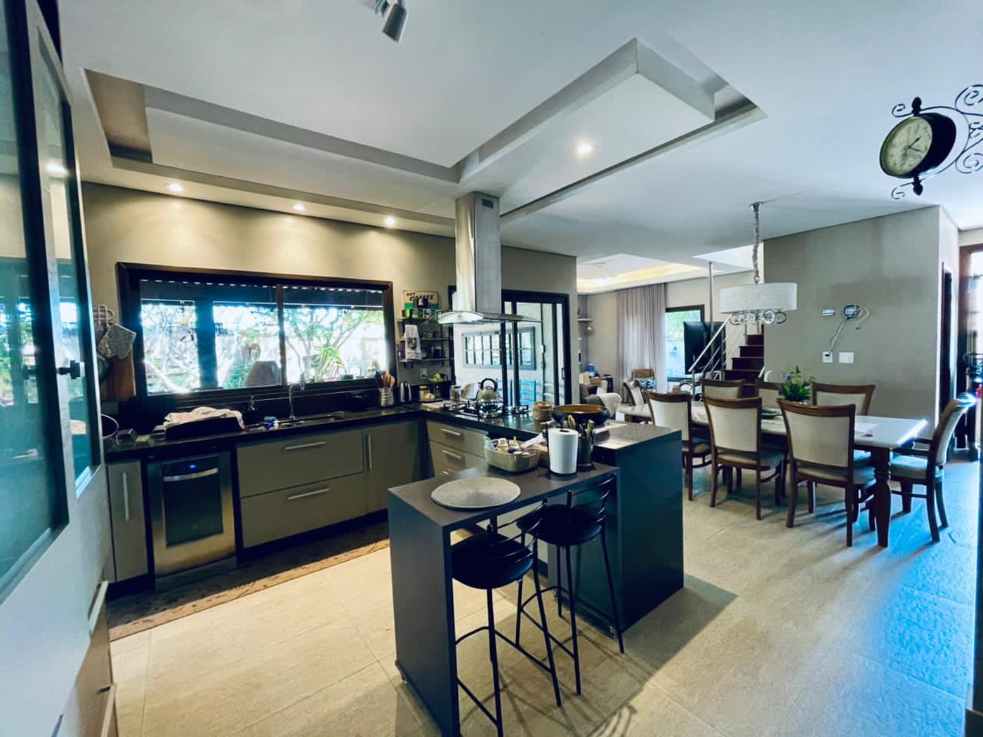 Casa à venda com 3 quartos, sendo 1 suíte, em Jardim Adelaide, Hortolândia, SP
