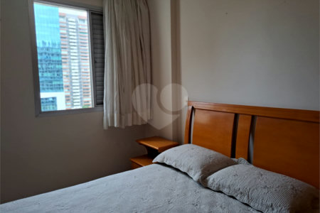 Apartamento à venda com 2 quartos, sendo 1 suíte, em Campo Belo, São Paulo, SP