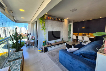 Apartamento à venda com 2 quartos, sendo 1 suíte, em Chácara Santo Antônio, São Paulo, SP