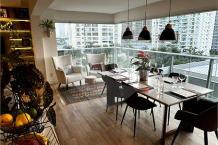 Apartamento à venda com 3 suítes em Vila Gertrudes, São Paulo, SP