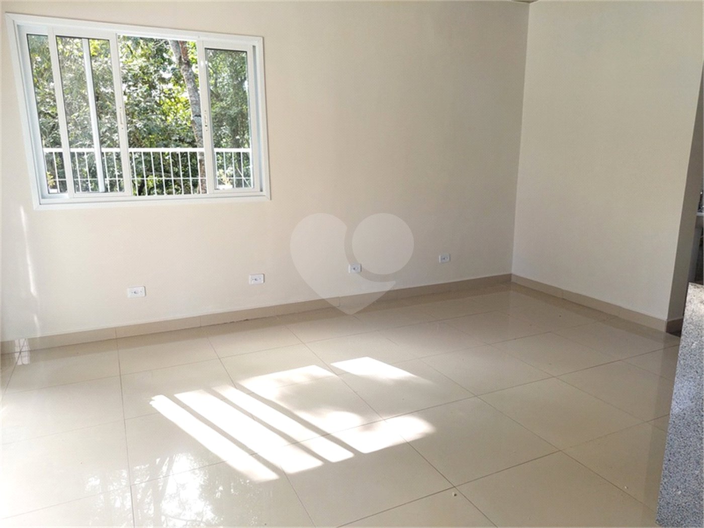Casa à venda com 3 quartos, sendo 1 suíte, em Barreiro, Mairiporã, SP