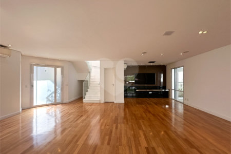 Casa à venda com 4 suítes no condomínio Quadra Real Campo Belo, São Paulo - SP