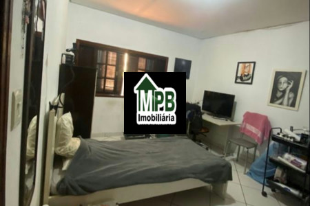 Sobrado à venda com 2 quartos, sendo 1 suíte, em Jardim Maria Antônia Prado, Sorocaba, SP