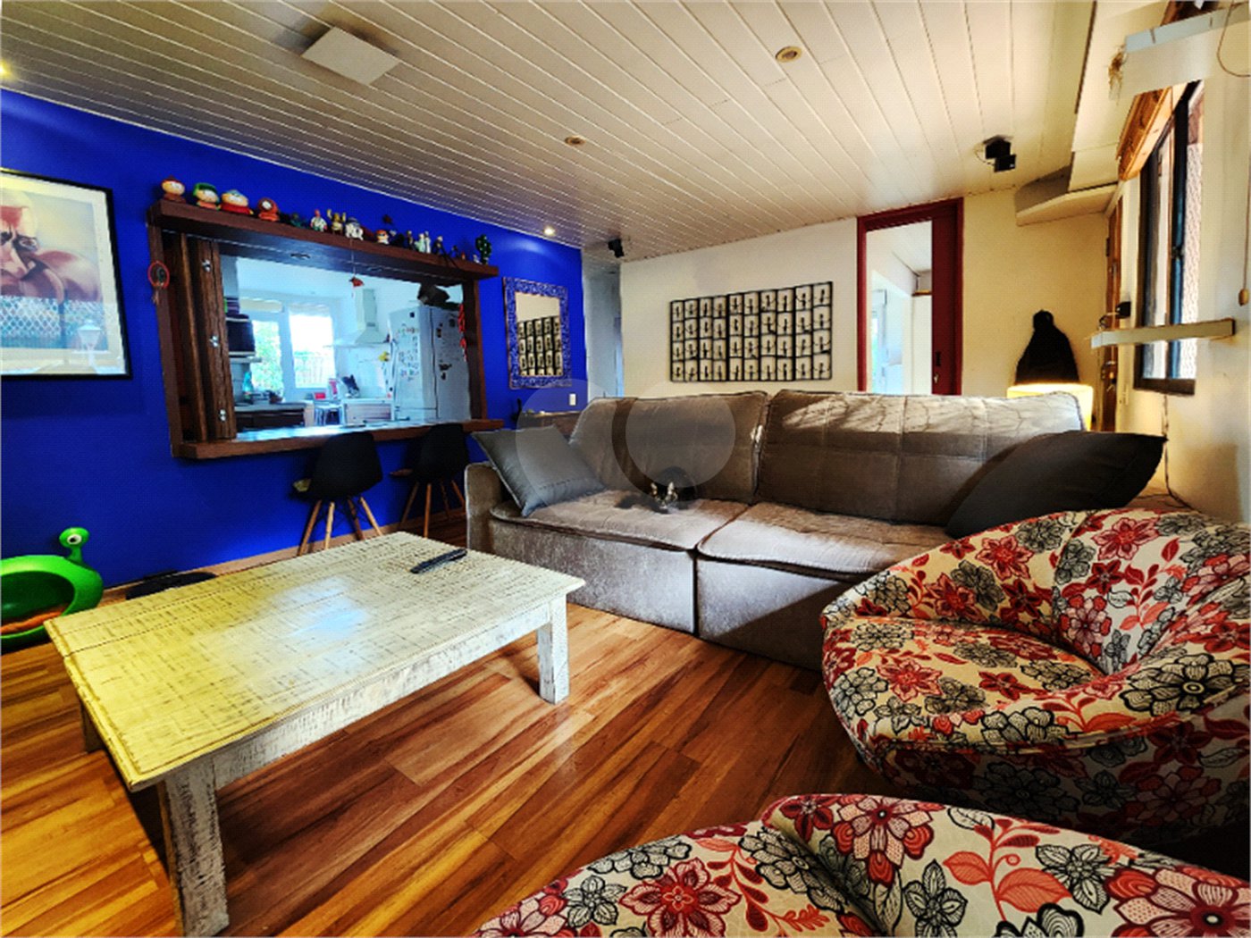 Casa à venda com 4 quartos, sendo 2 suítes,  no condomínio Vila Nova de Gaia, São Paulo - SP