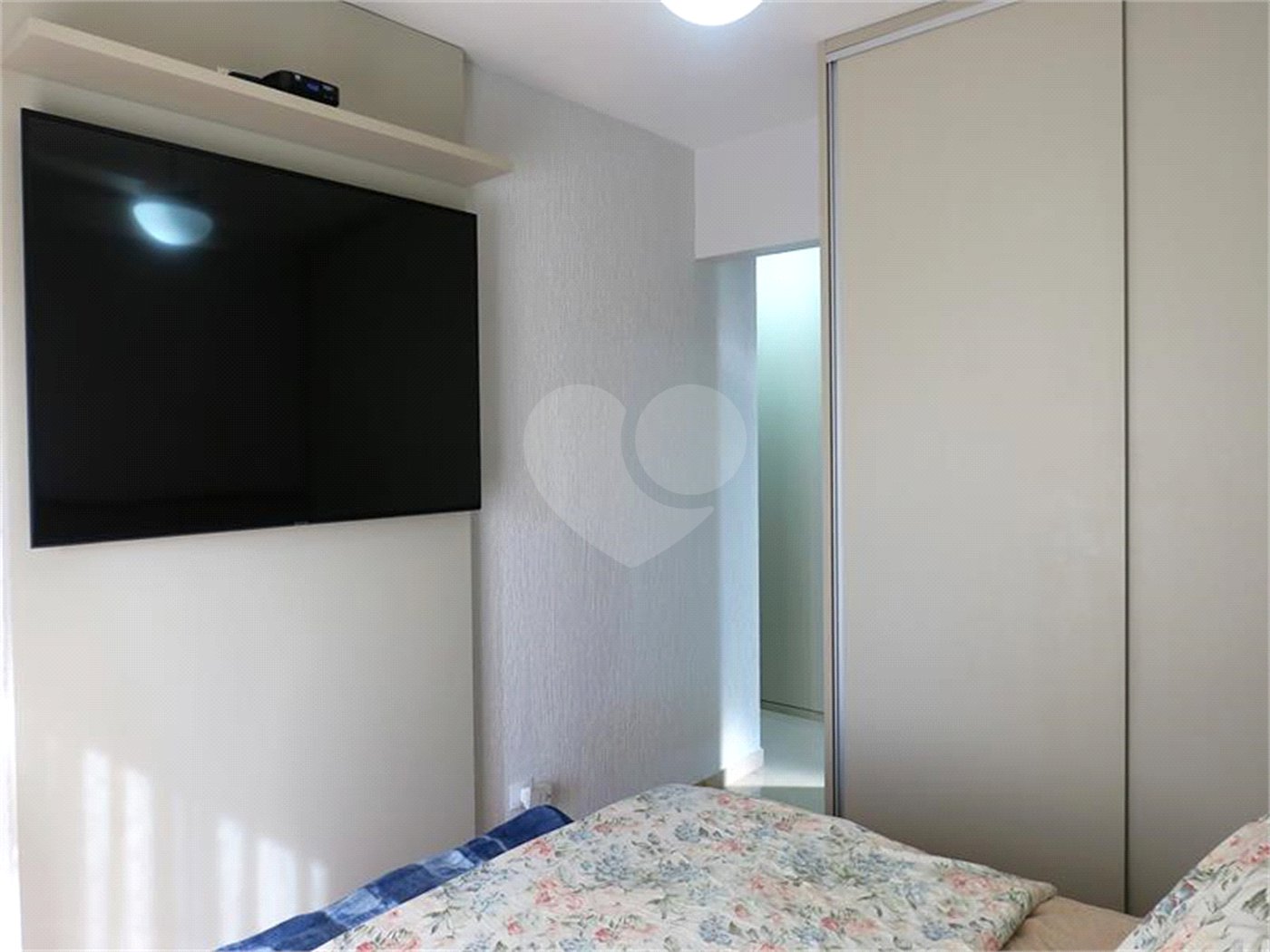 Apartamento à venda com 4 quartos, sendo 2 suítes,  em Vila Suzana, São Paulo, SP