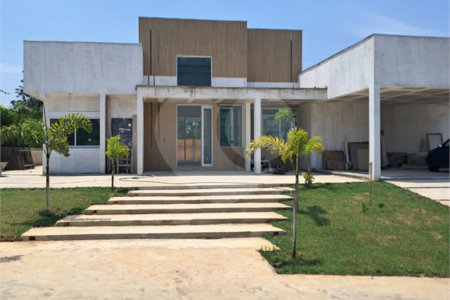 Casa à venda com 3 suítes no condomínio Terras de Mont Serrat, Salto - SP