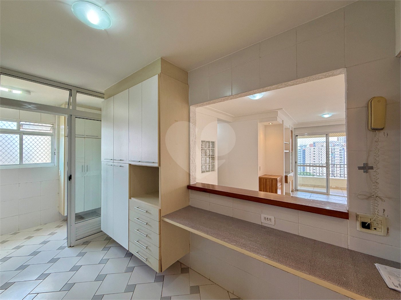 Apartamento à venda com 2 quartos, sendo 1 suíte, em Jardim Marajoara, São Paulo, SP