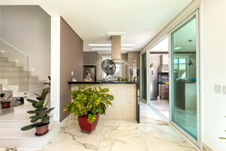 Sobrado à venda em Itupeva – 421,80 m² de terreno – 254,28 m² de área construída – 3 dormitórios – 4 banheiros – 4 vagas de garagem