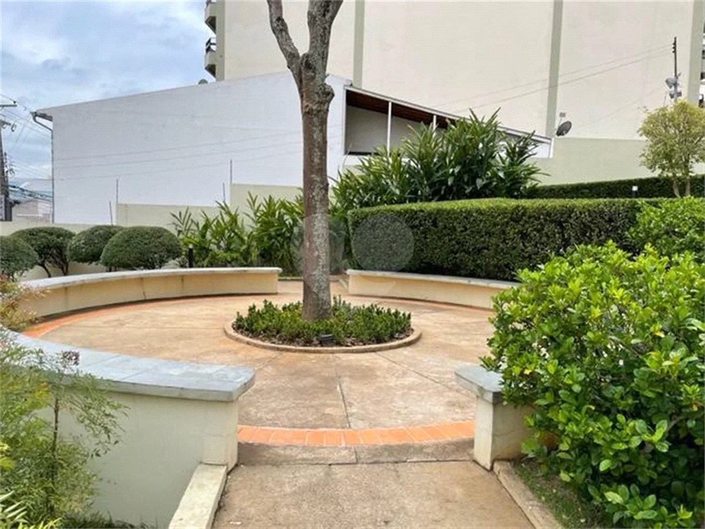 Apartamento para locação em Valinhos -SP 3 quartos, 1 banheiro, 1 vaga.