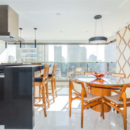 Apartamento à venda com 3 suítes em Vila Gumercindo, São Paulo, SP